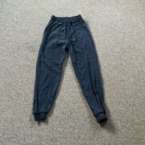 EUC Cloth & Stone Black Joggers Sz XS